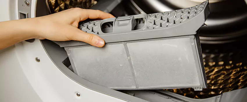 Signs Of A Clogged Dryer Lint Trap in Jasmine Estates, Florida